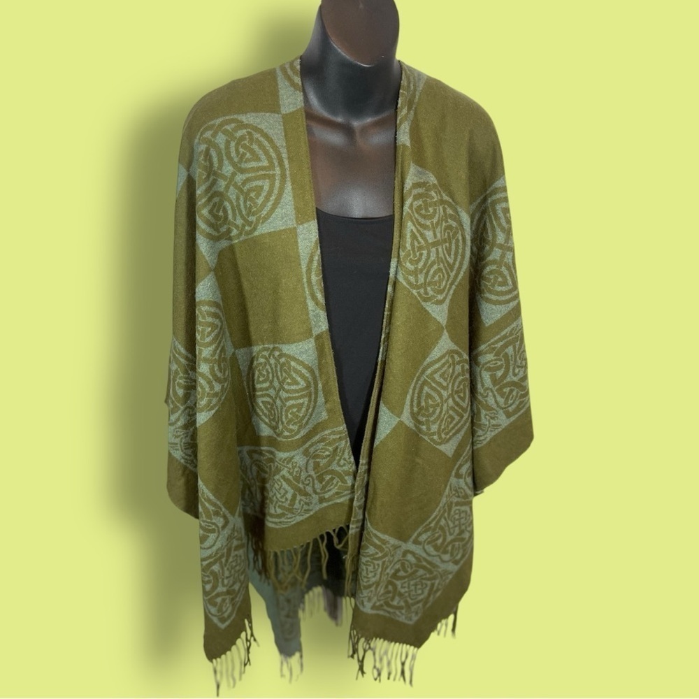 Jimmy Hourihan Fringed Shawl with Celtic Motif Boru Irish Wrap Muti Green - Picture 6 of 14